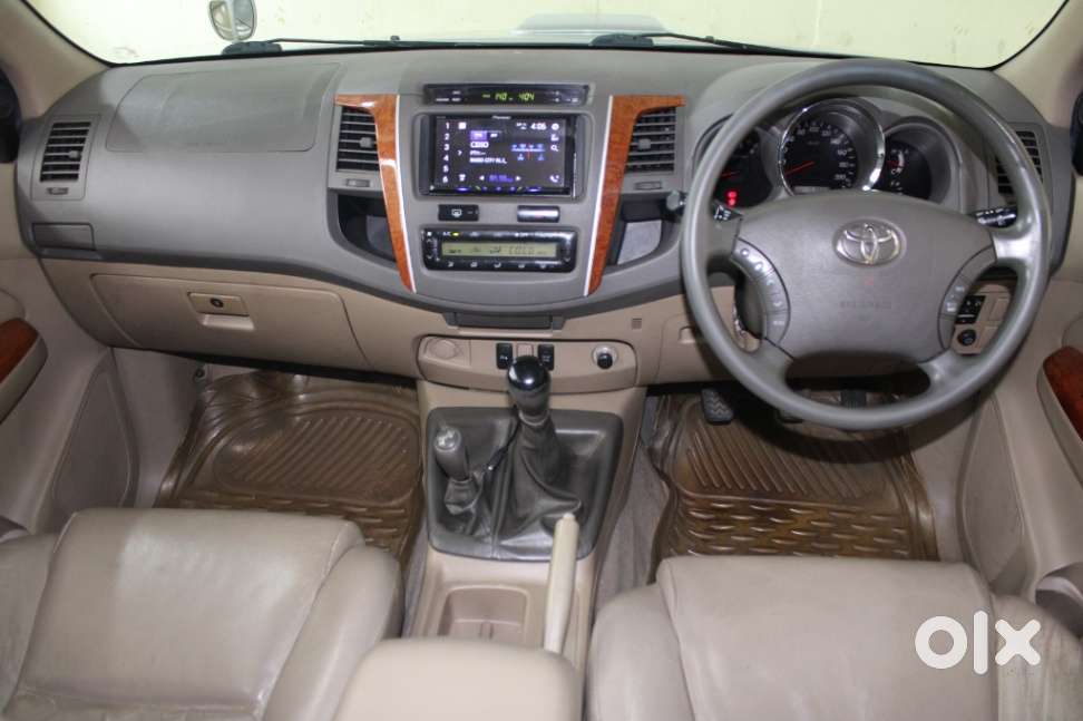 Toyota Fortuner 3.0 4x4 Manual, 2010, Diesel