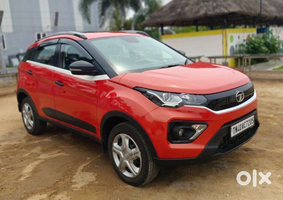 Tata Nexon, 2023, Petrol