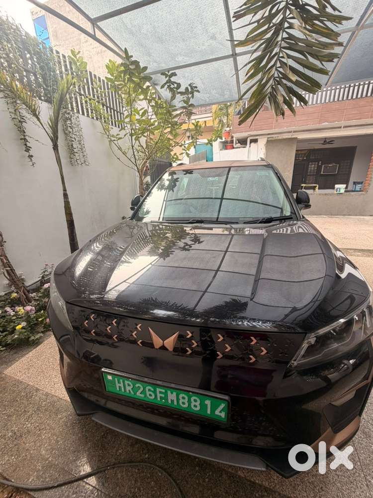 Mahindra Xuv400 El 2024