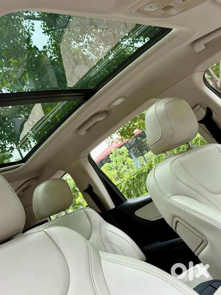 Mahindra Xuv700 2.0 Ax 7 Petrol At Str, 2022, Petrol