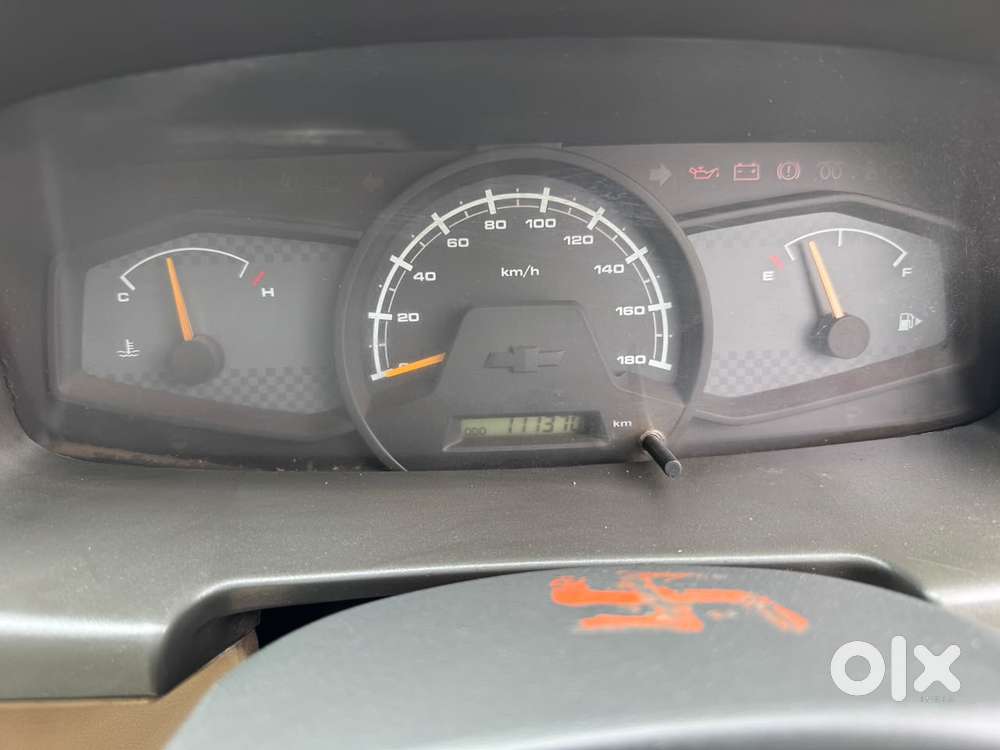 Chevrolet Tavera Neo Ls B3 - 10 Seats Bsii, 2015, Diesel