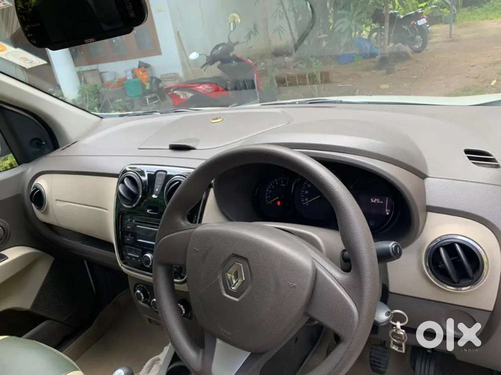 Renault Lodgy 2016 Diesel Well Maintained Good Condition