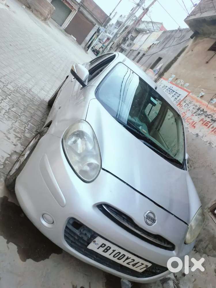 Nissan Micra 2012 Diesel 88000 Km Driven