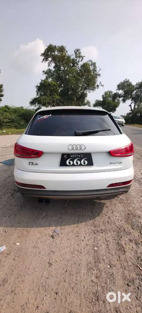 Audi Q3 2014 Diesel 115000 Km Driven