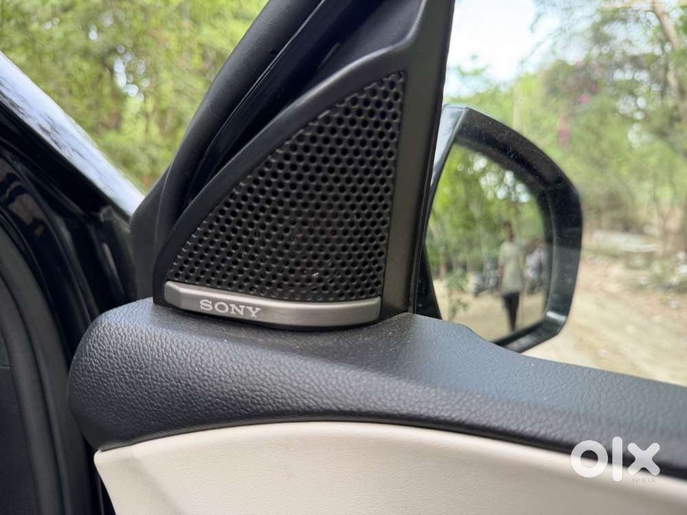 Mahindra Xuv700 2.2 Ax 7 Diesel Mt Luxury Pack Str, 2022, Diesel