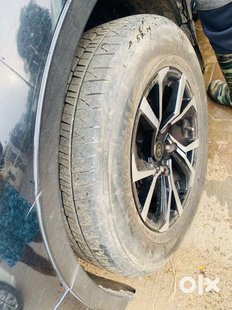 Mahindra Xuv500 Diesel 2017