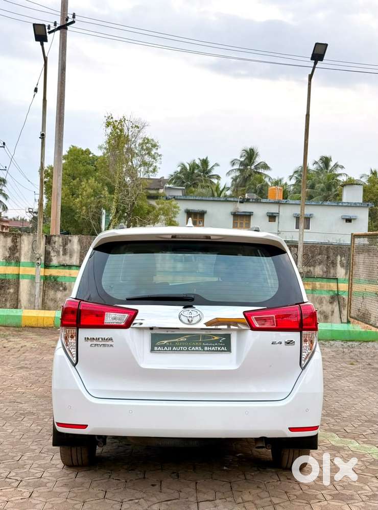 Toyota Innova Crysta 2.4 Z 7 Str, 2025, Diesel