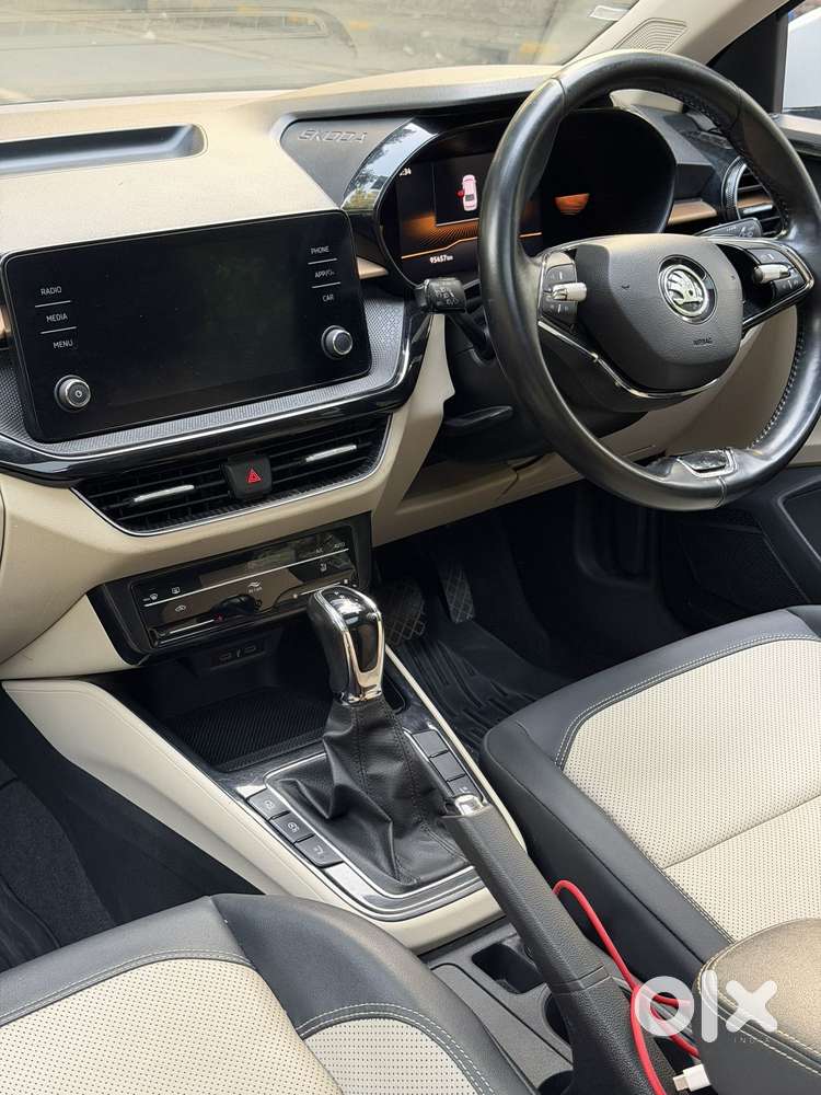 Skoda Slavia 1.0 Tsi Style At, 2022, Petrol