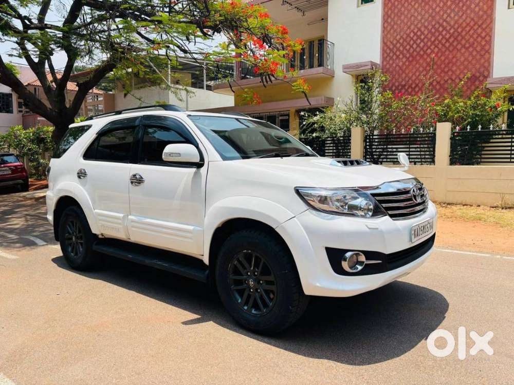 Toyota Fortuner 3.0 4x4 Manual, 2015, Diesel