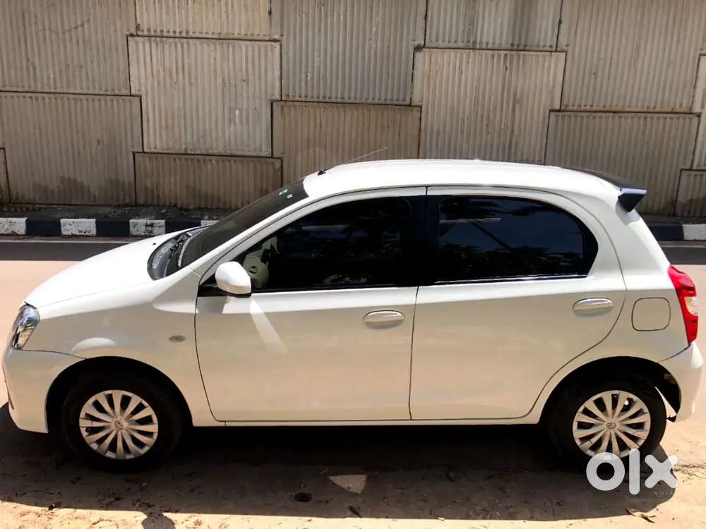 Toyota Etios Liva 2016