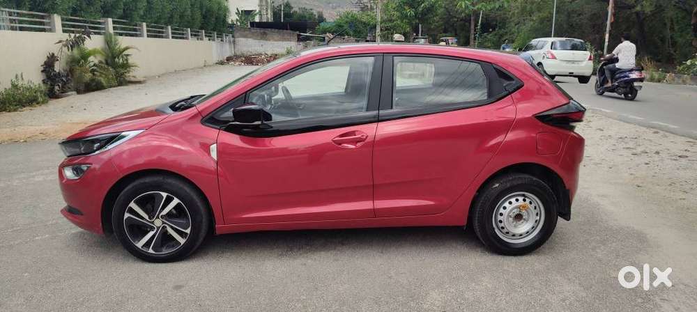 Tata Altroz Xz, 2020, Petrol