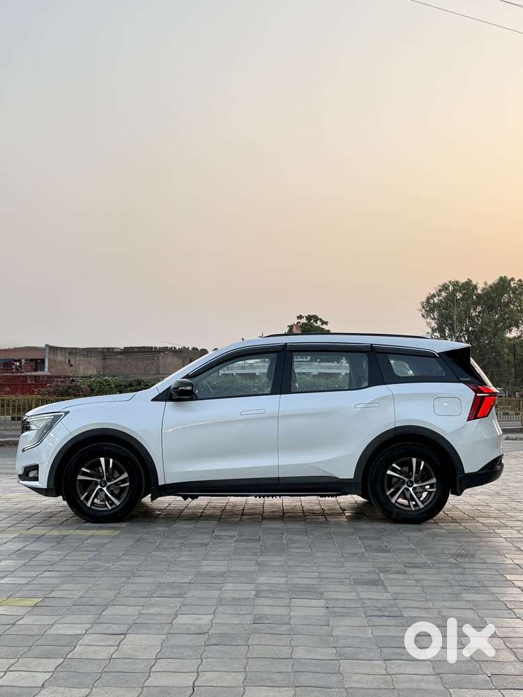 Mahindra Xuv700 2.2 Ax 5 Diesel At 7 Str, 2024, Diesel