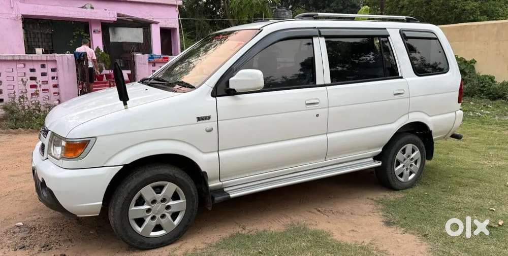 Chevrolet Tavera Neo 2016 Diesel Well Maintained