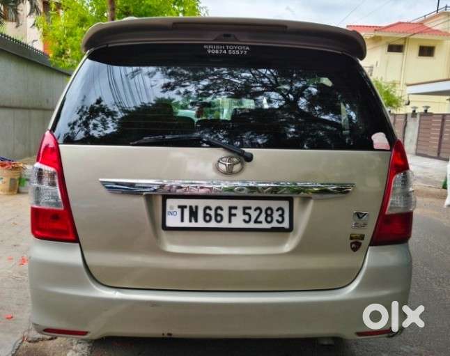 Toyota Innova 2.5 V 8 Str, 2012, Diesel