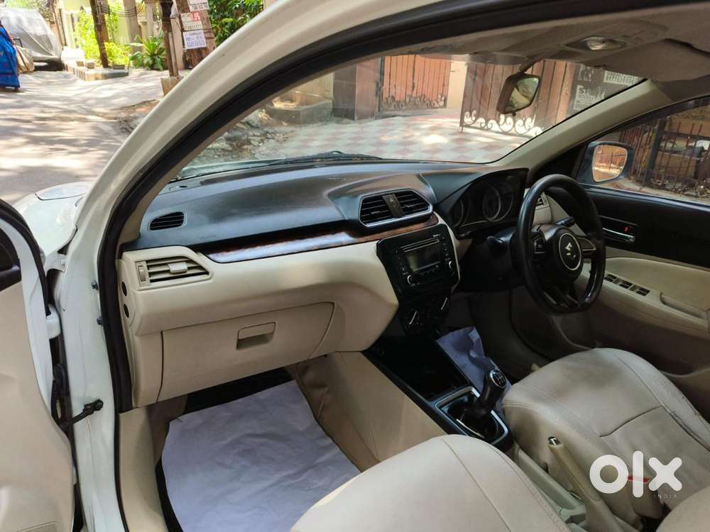 Maruti Suzuki Swift Dzire Vxi Optional, 2017, Petrol