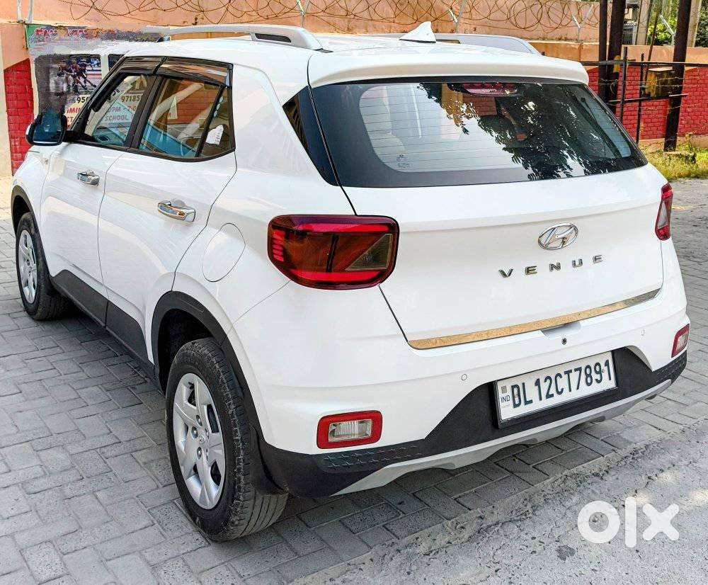 Hyundai Venue S 1.2 Petrol, 2021, Petrol
