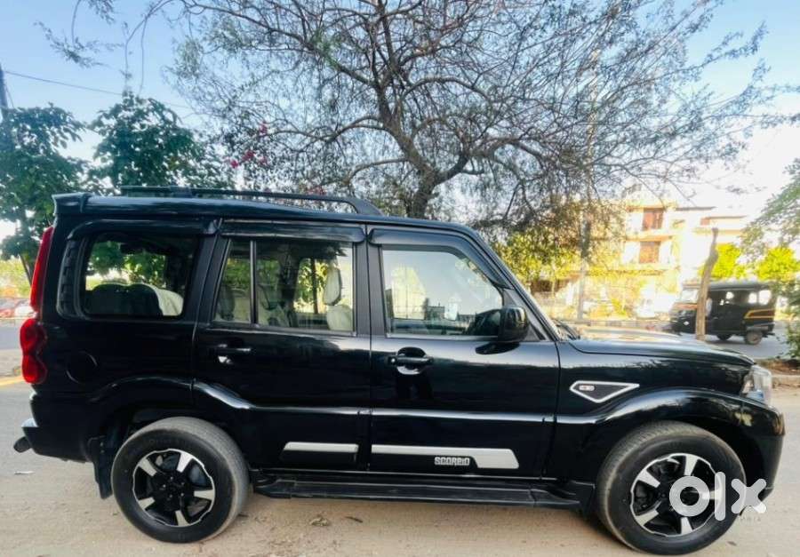 Mahindra Scorpio Classic 2.2 S 11 Mt 7 Str, 2024, Diesel