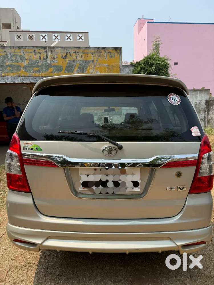 Toyota Innova 2014 Diesel Well Maintained