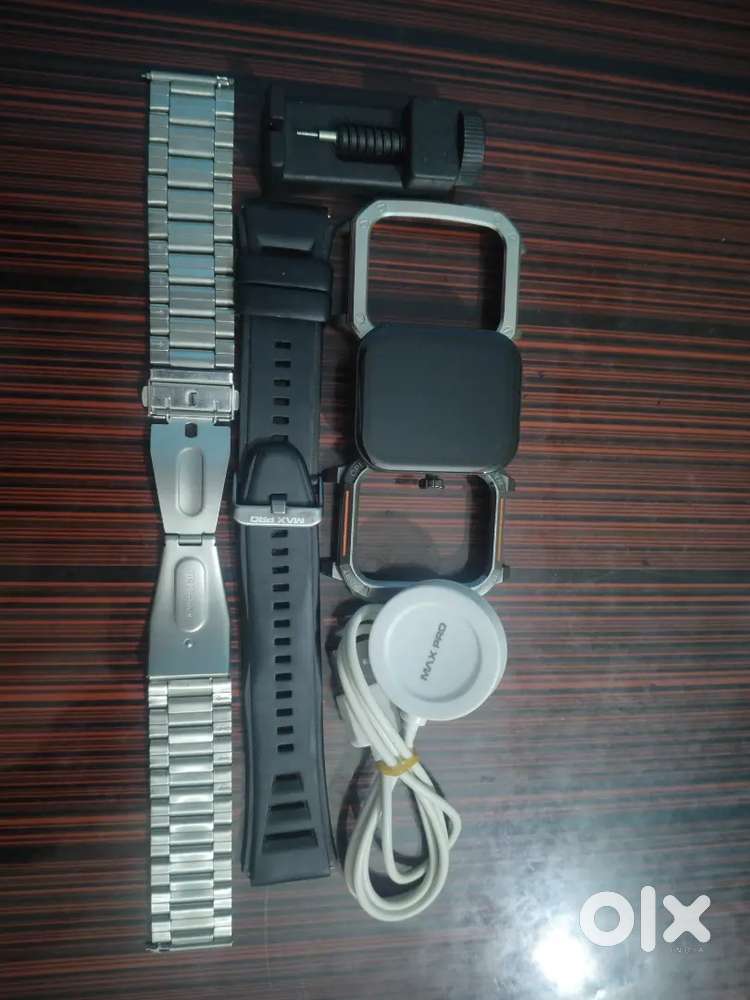 MAX Pro Flash Pop Smartwatch - Charge Pe Light Aati Hai - With Charger