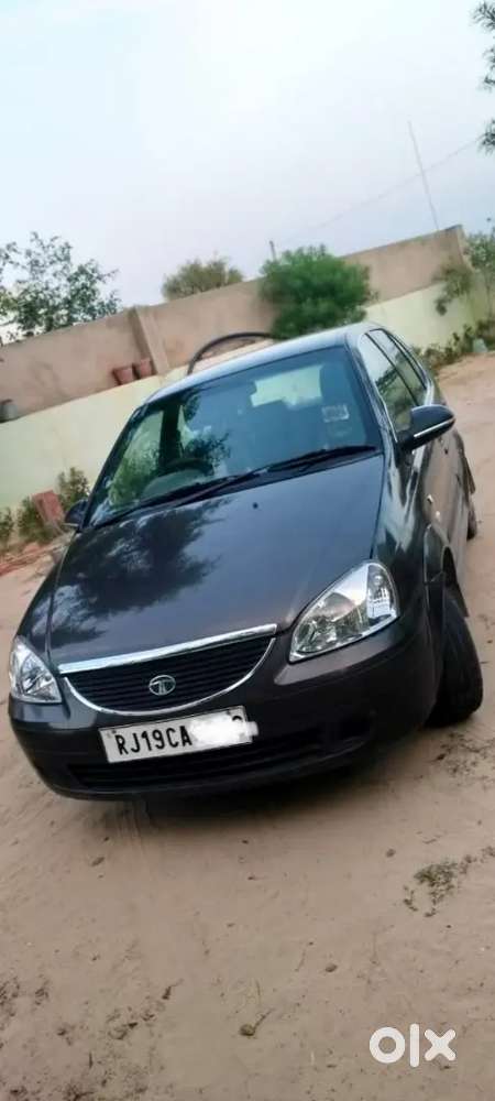 कार की कंडीशन बहुत अच्छी है ओर ट्रांसफर के कारण बेच रहे हैं।