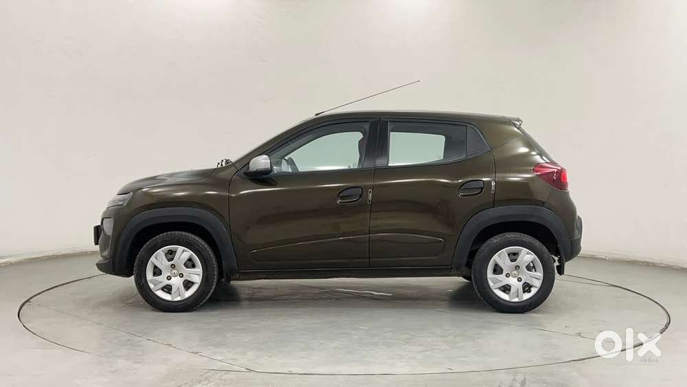 Renault Kwid 1.0 Rxt Amt, 2023, Petrol