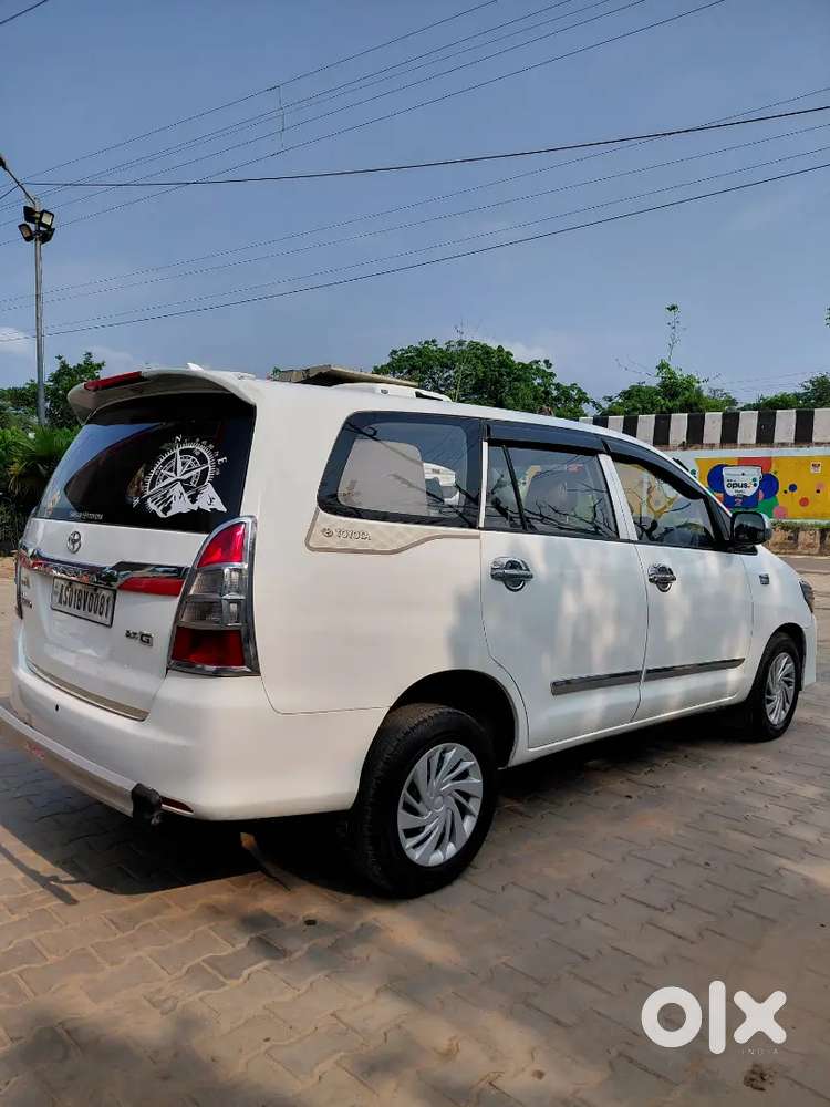 Toyota Innova 2015 Diesel Well Maintained