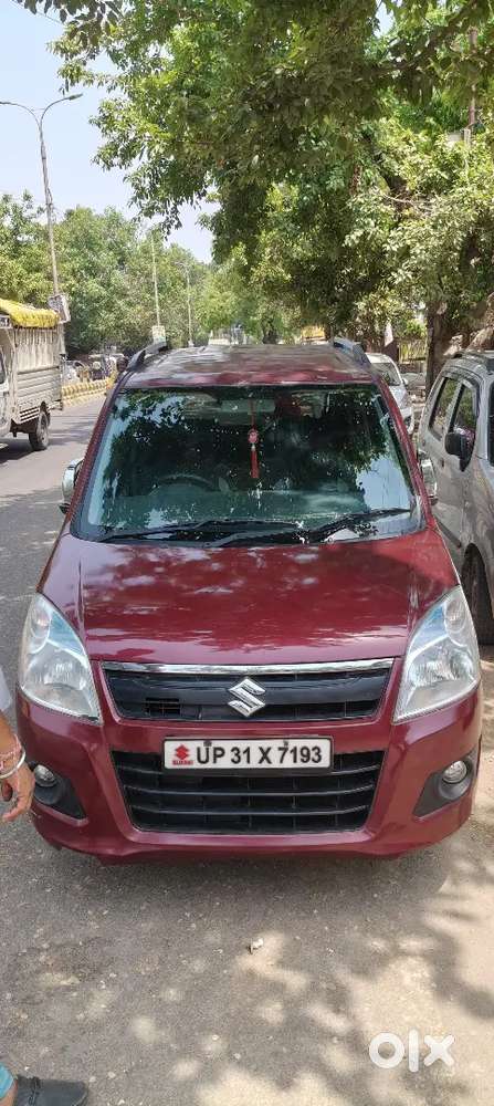 Petrol Lpg 2012 Model Well Maintained  No Headlights