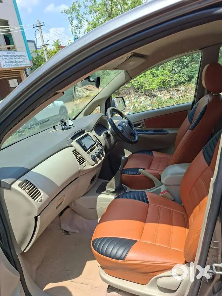 Toyota Innova 2.5g 2013
