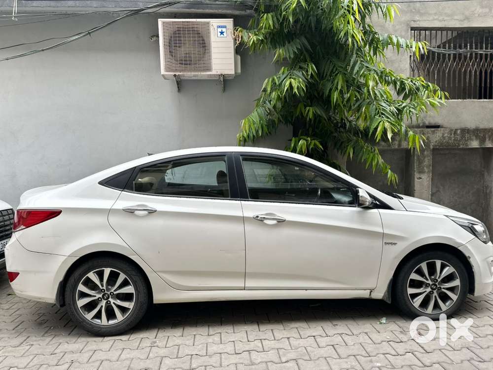 Hyundai Verna Petrol 2015