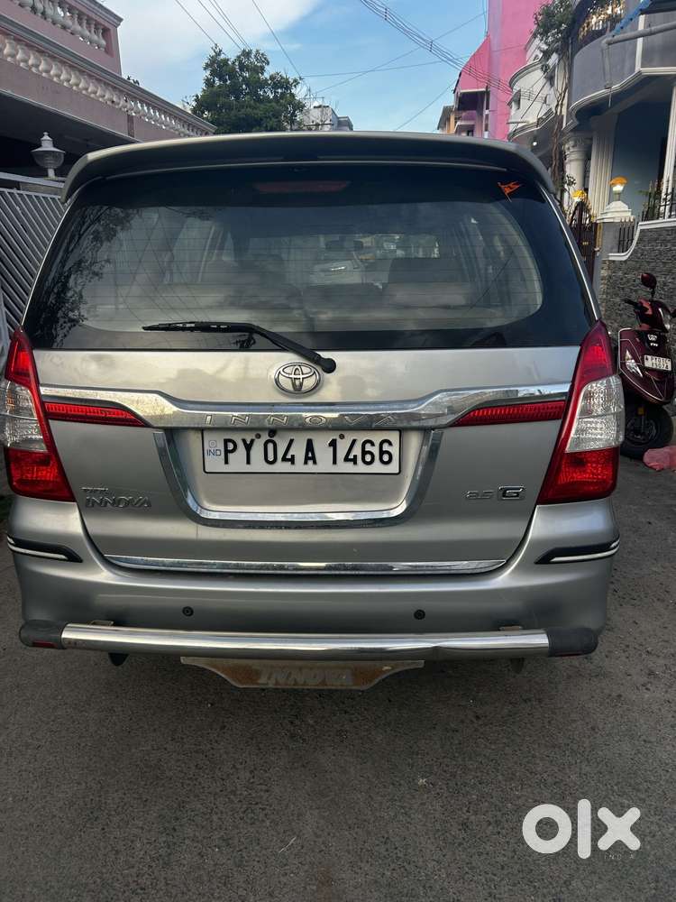 Toyota Innova 2.5 G (diesel) 8 Seater Bs Iv, 2015, Diesel