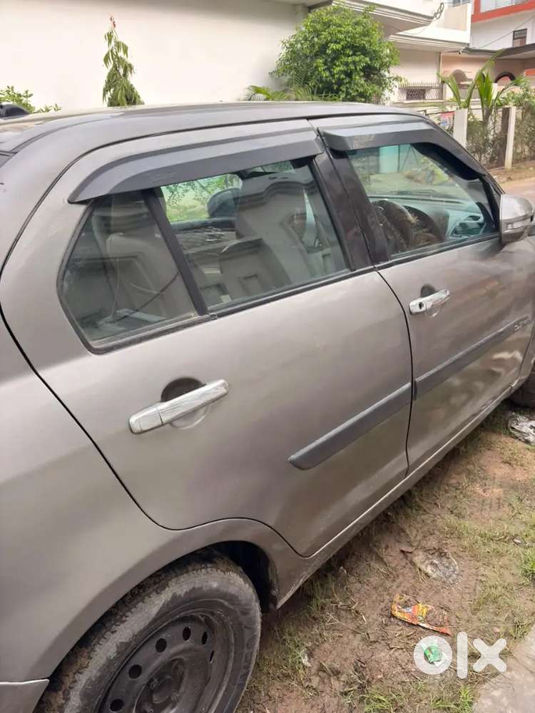 Maruti Suzuki Dzire 1.2 Vxi 2016