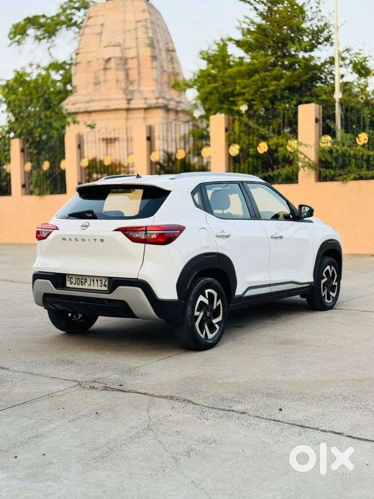 Nissan Magnite Xv Turbo, 2022, Petrol