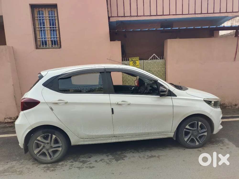 Tata Tiago Revotron Petrol 2020