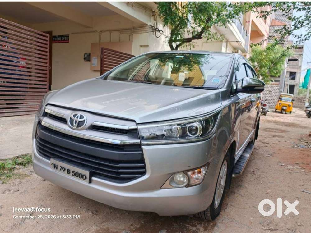 Toyota Innova Crysta 2.4 V 8 Str, 2016, Diesel