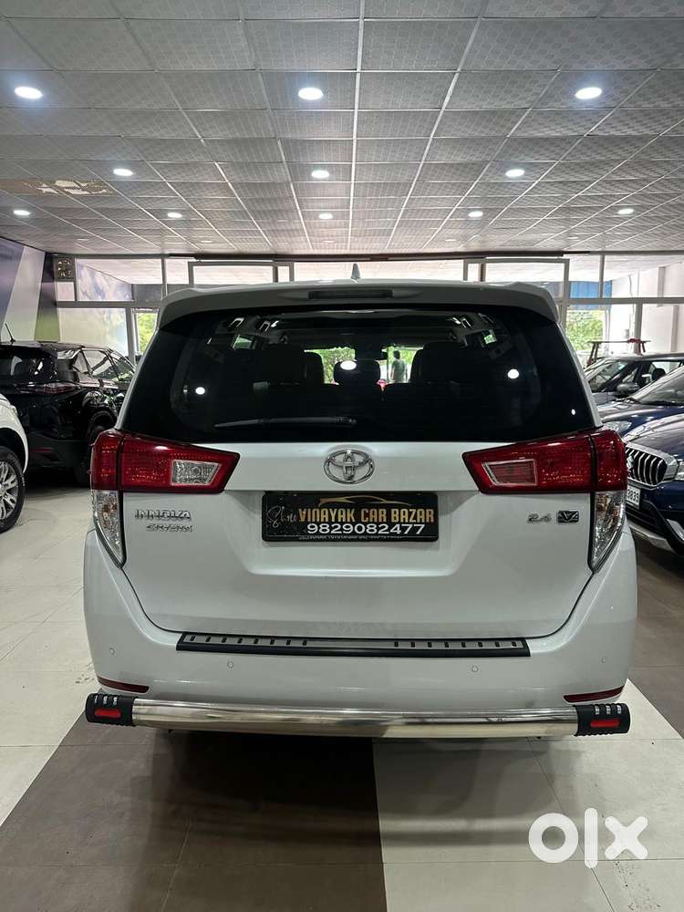 Toyota Innova Crysta 2.4 V, 2025, Diesel