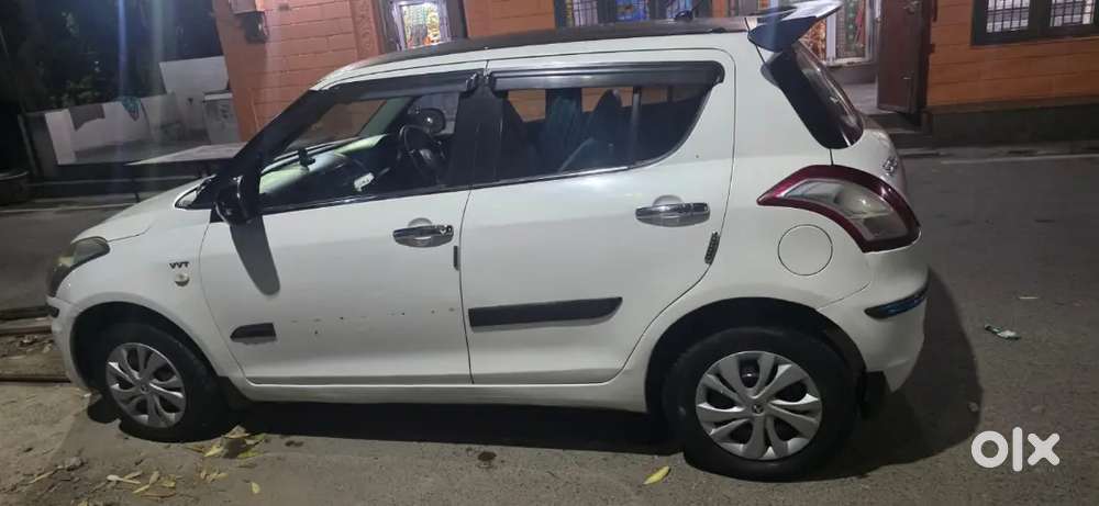 Maruti Suzuki Swift 2012
