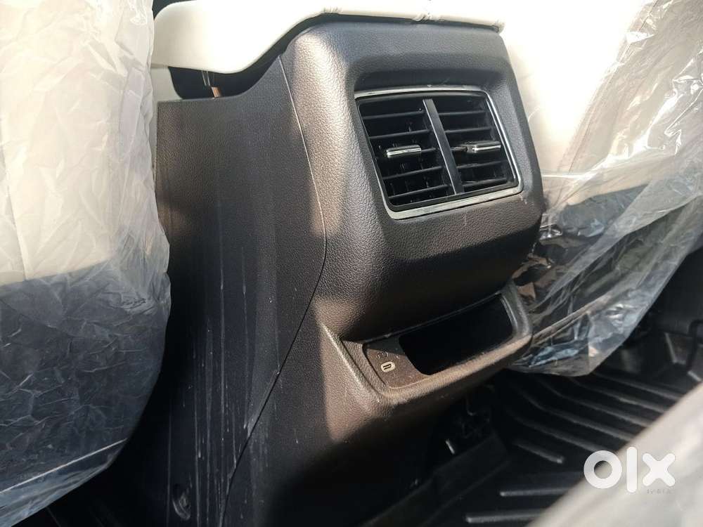 Mahindra Thar Roxx Ax7 L Petrol At 2wd, 2025, Petrol
