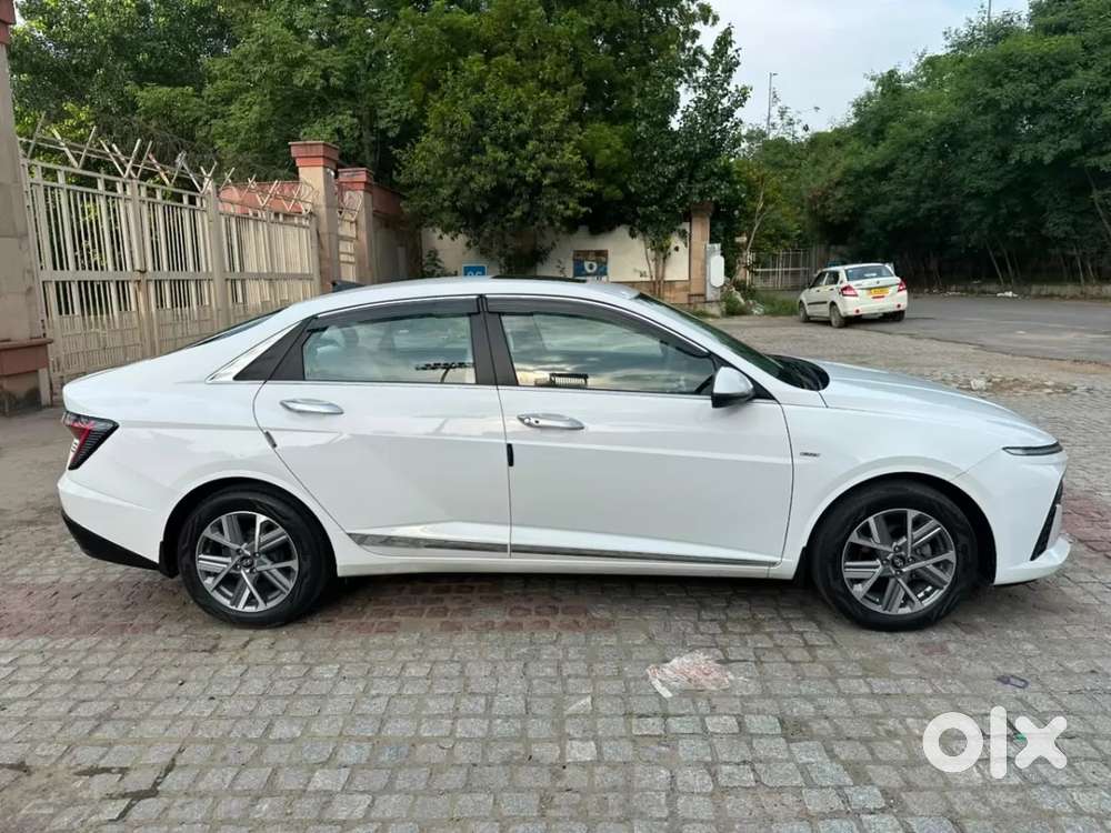 Hyundai Verna 1.5 Sx (o) Vtvt Ivt, 2023, Petrol