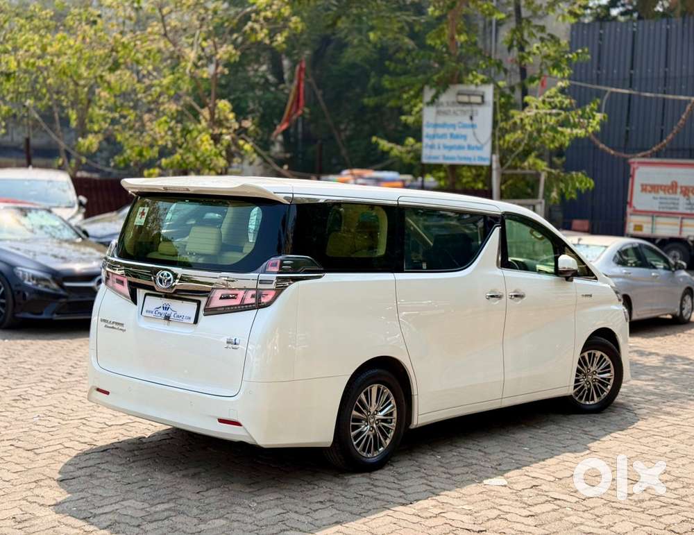 Toyota Vellfire Vip – Executive Lounge, 2022, Petrol