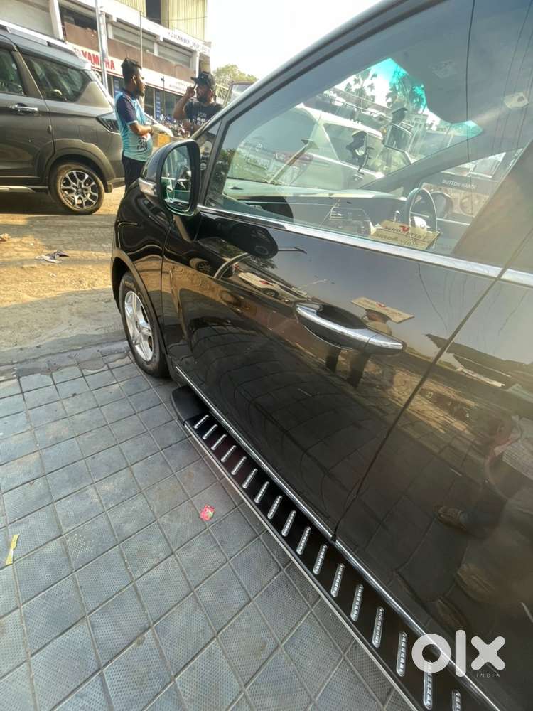 Mahindra Marazzo Diesel 2018