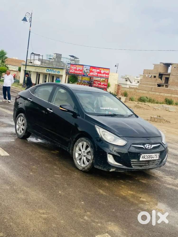 Hyundai Fluidic Verna 2012 Petrol Well Maintained Black Verna