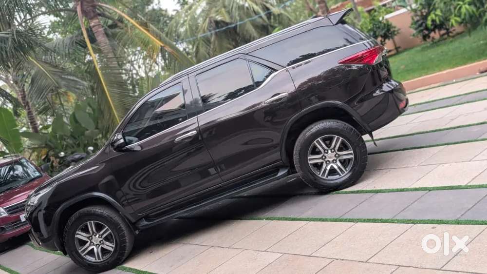 Toyota Fortuner Legender 2016 Diesel 176000 Km Driven