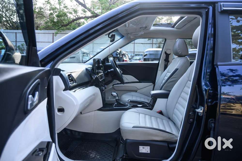 Mahindra Xuv 3xo Ax5 Pm At, 2024, Petrol