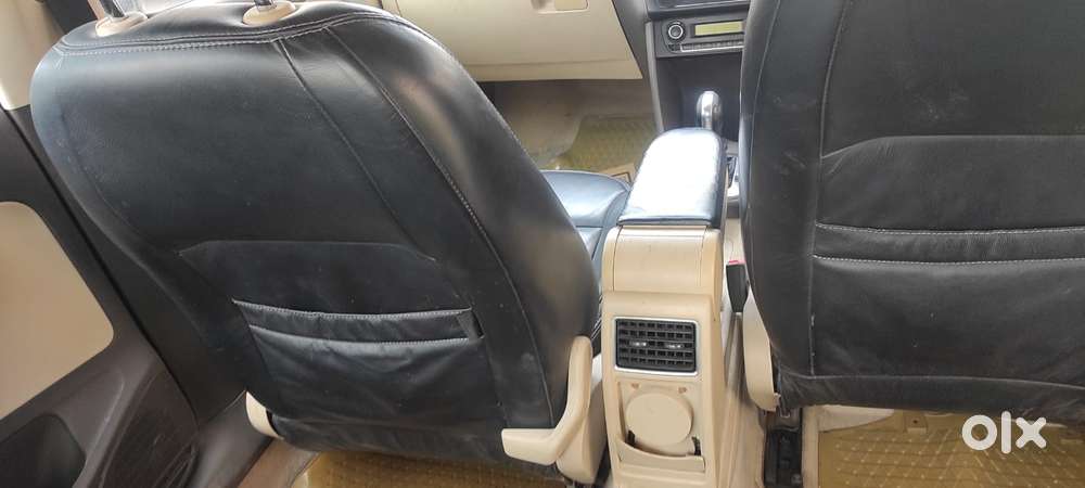 Volkswagen Vento 2010-2013 Petrol Highline, 2011, Petrol