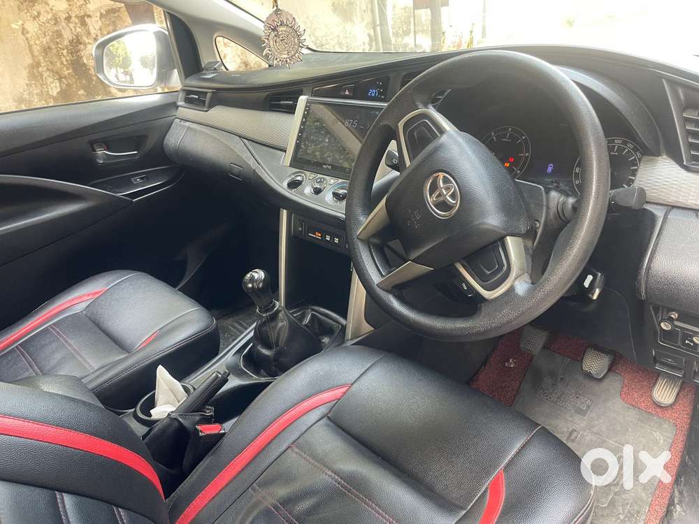 Toyota Innova Crysta 2.4 G Mt, 2017, Diesel