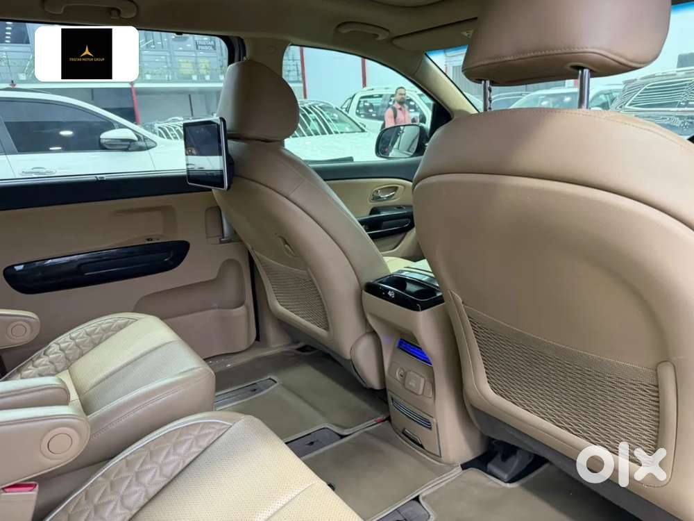 Kia Carnival Limousine, 2021, Diesel