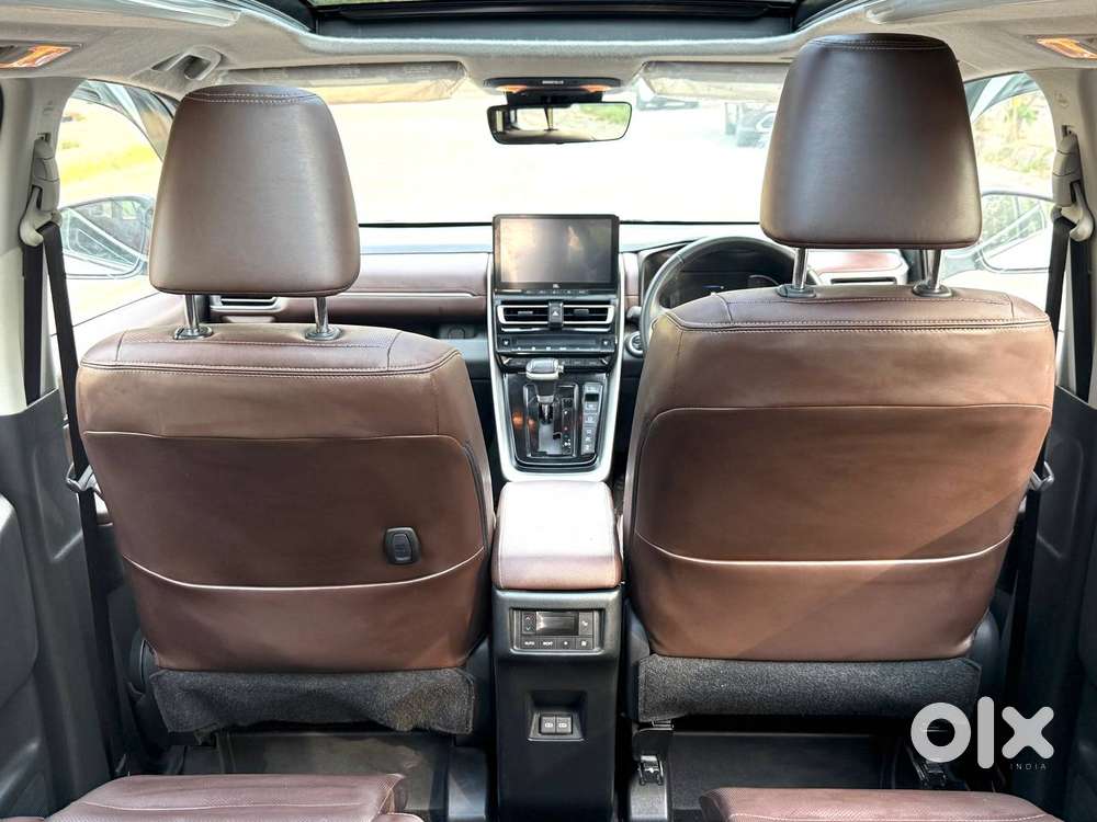 Toyota Innova Hycross 2.0 Zx (o) Hybrid 7 Str, 2025, Cng & Hybrids