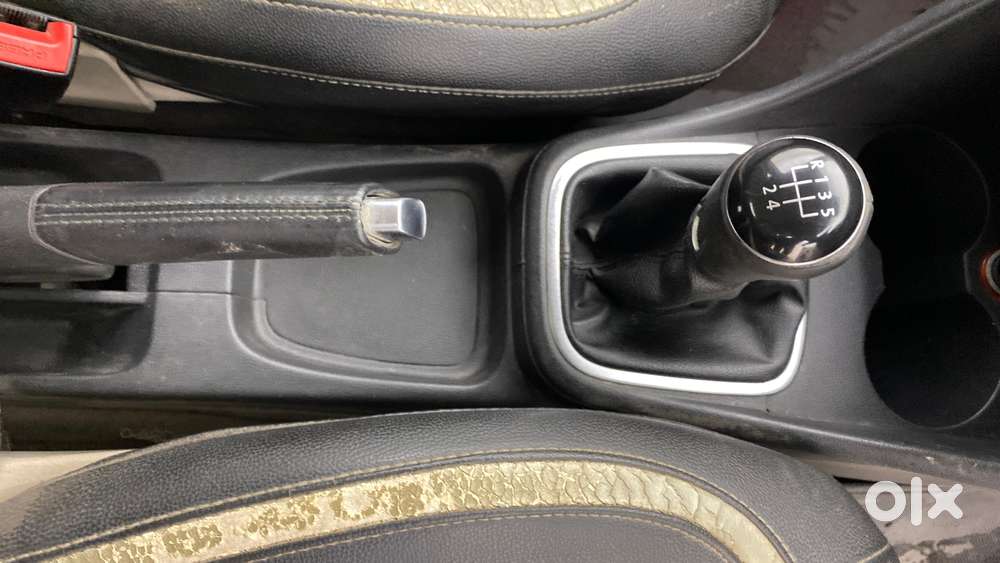 Volkswagen Polo 2009-2013 Petrol Highline 1.2l, 2013, Cng & Hybrids