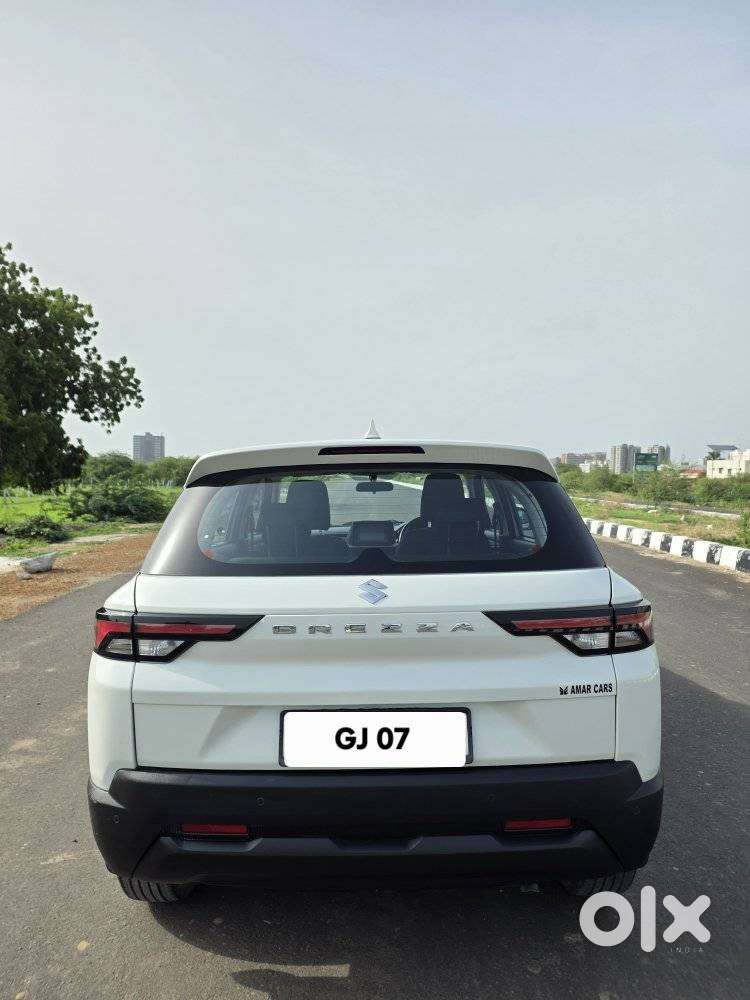 Maruti Suzuki Brezza 1.5 Vxi Cng, 2024, Cng & Hybrids