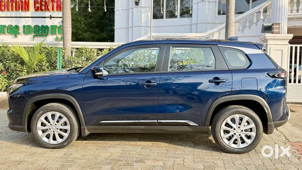 Maruti Suzuki Grand Vitara 1.5 Delta Smart Hybrid At, 2024, Petrol